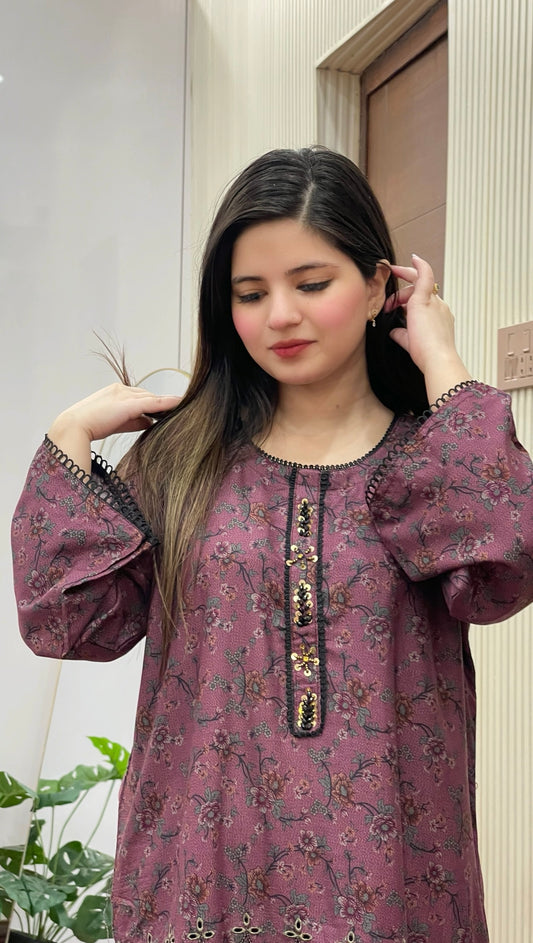 Amara Hand Embroidered 2Pc