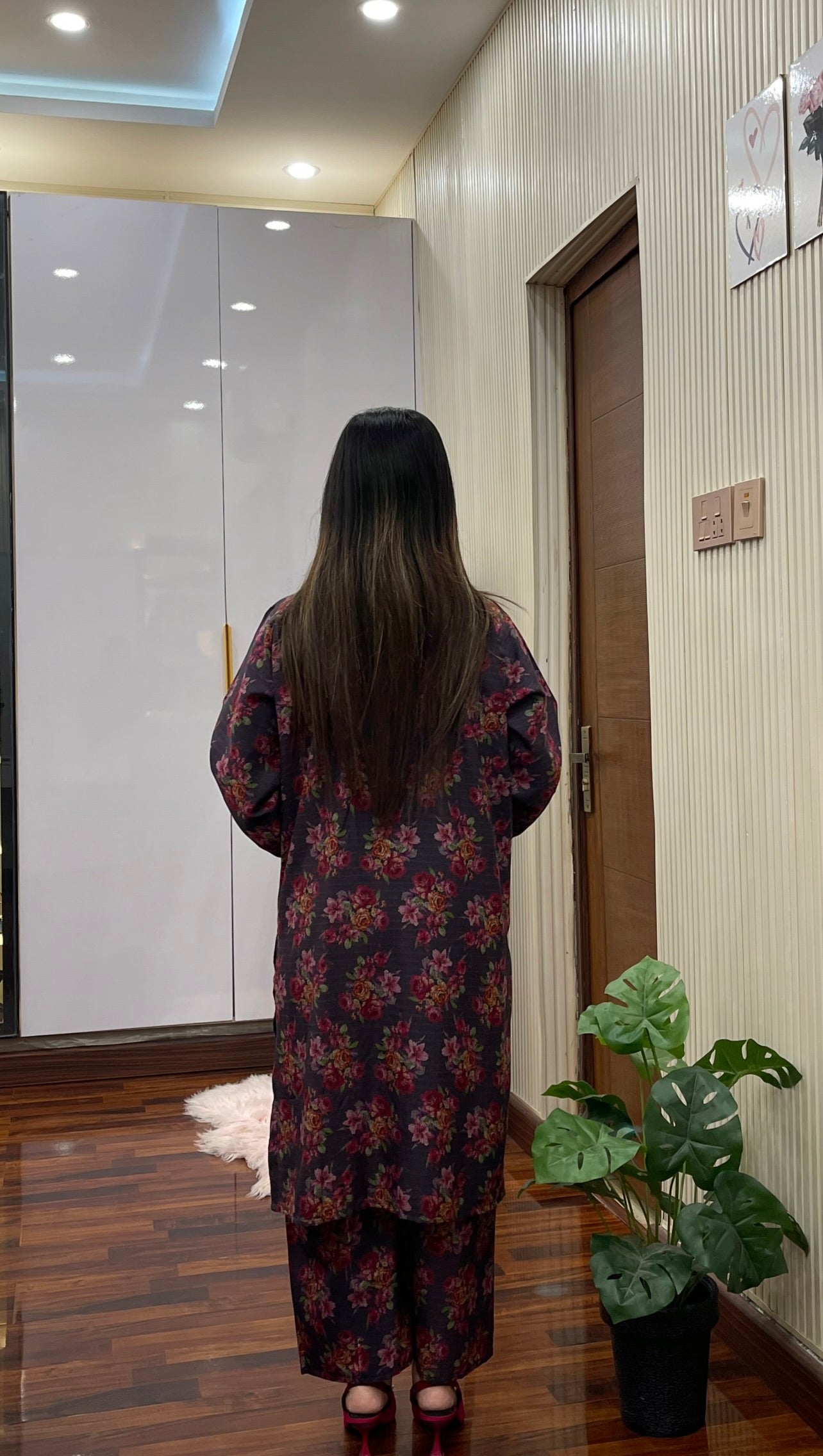 Zareen Embroidered Neck Line 2Pc