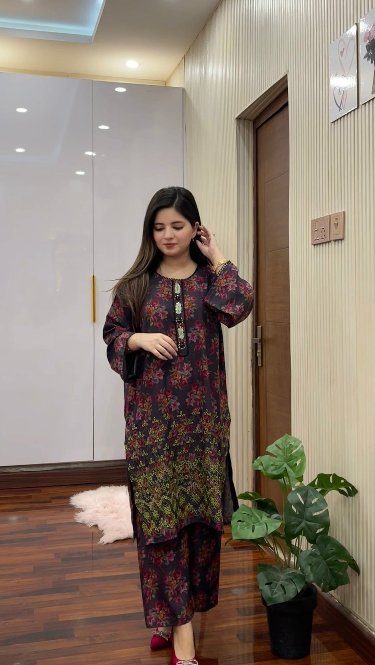 Zareen Embroidered Neck Line 2Pc