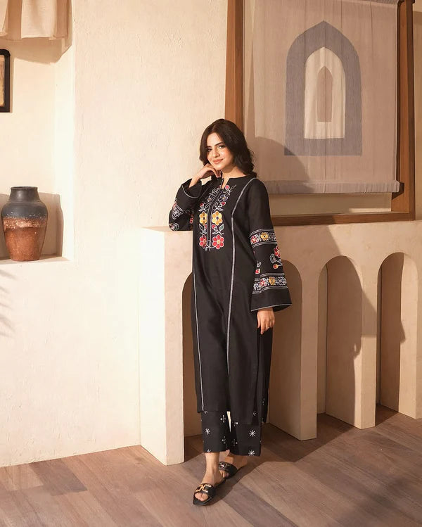 Embroidery 2-Piece Outfit